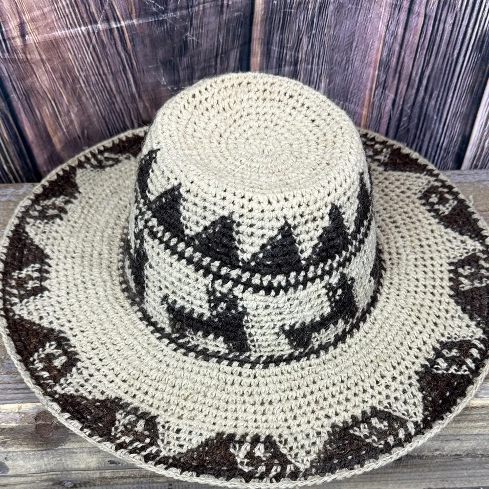 Peruvian Hat - Picture 3 of 8